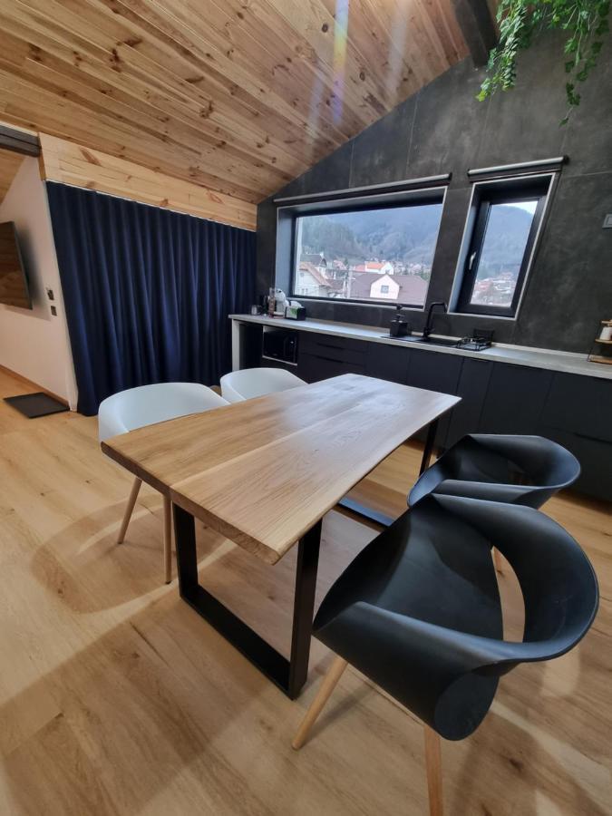 Casa Chiper - Attic Apartment With View Braşov Dış mekan fotoğraf