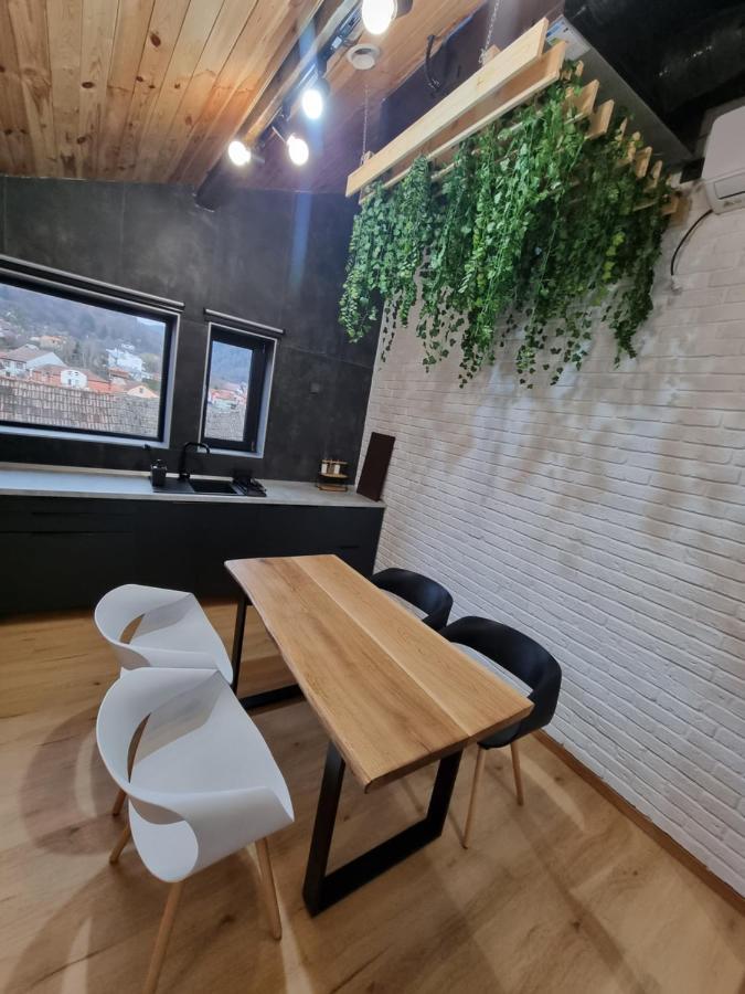 Casa Chiper - Attic Apartment With View Braşov Dış mekan fotoğraf