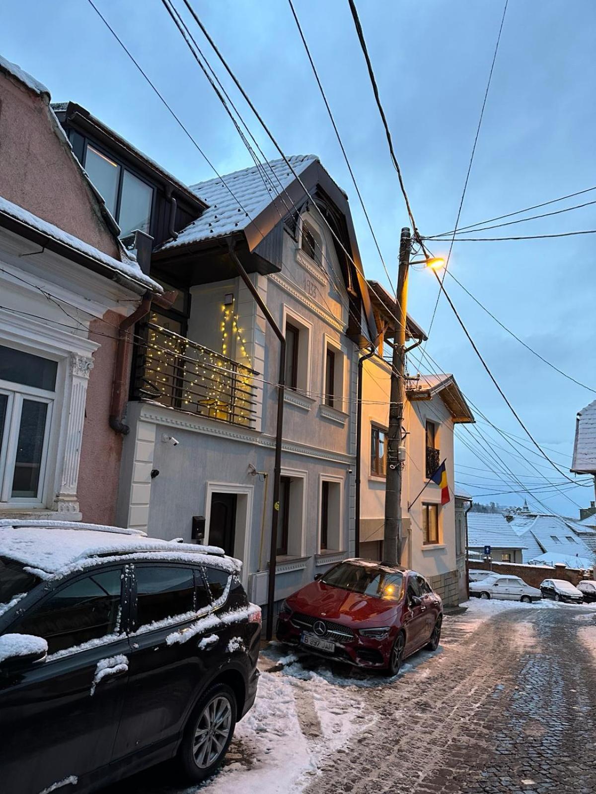 Casa Chiper - Attic Apartment With View Braşov Dış mekan fotoğraf